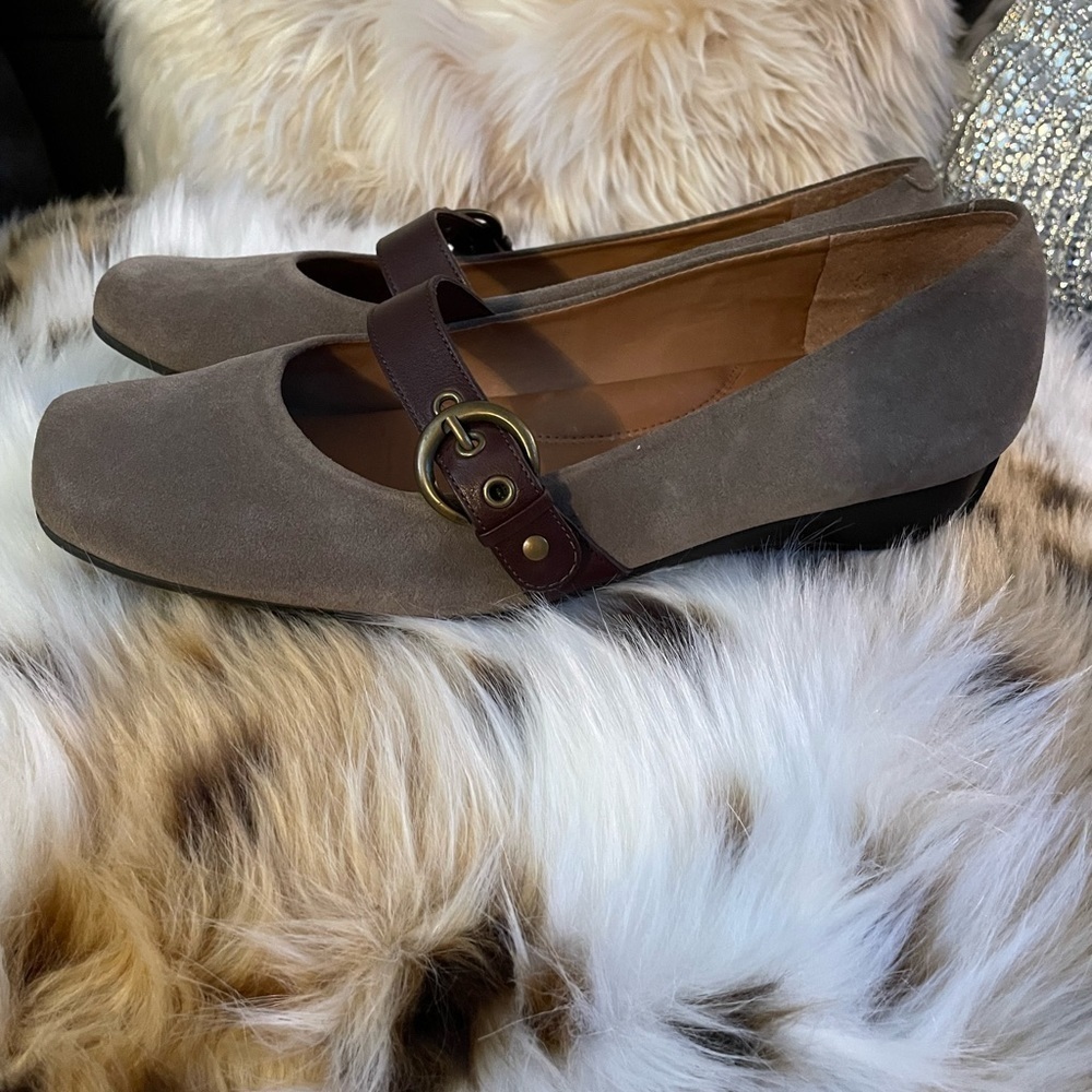 NURTURE SUEDE MARY JANE SHOES SIZE 10 - Picture 3 of 7